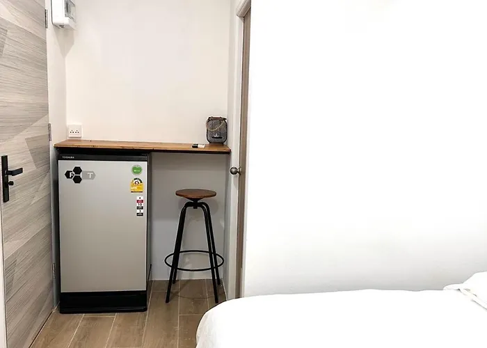 Hostel 65